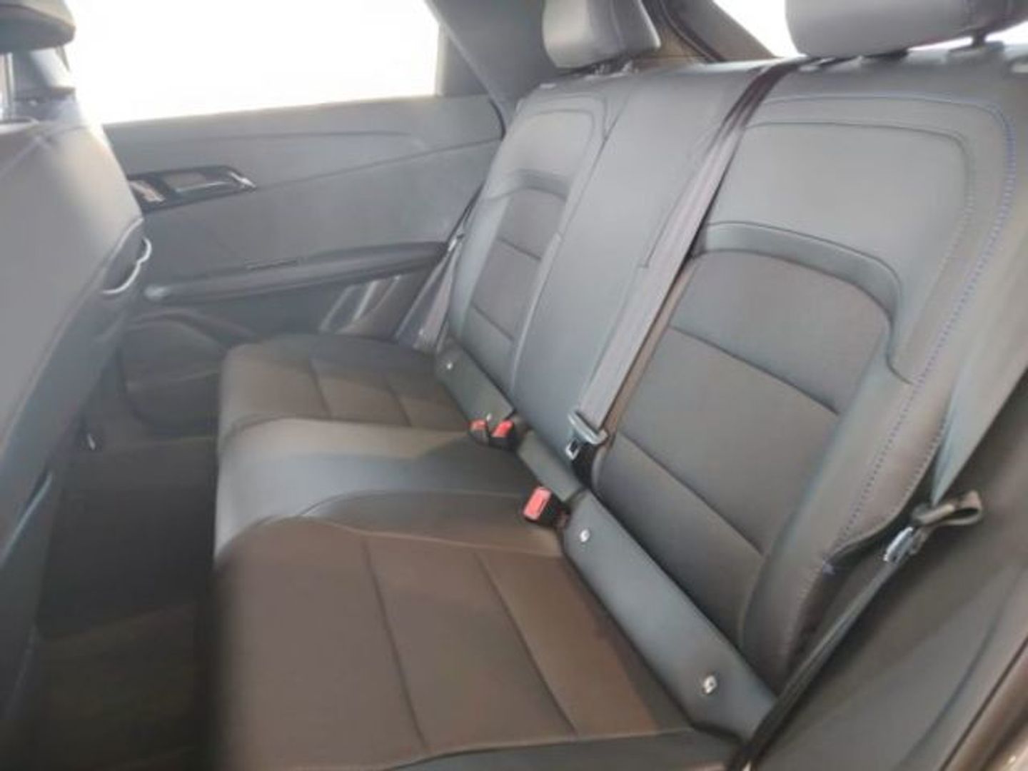 MG MG4 64kWh Luxury 150 kW (204 CV)