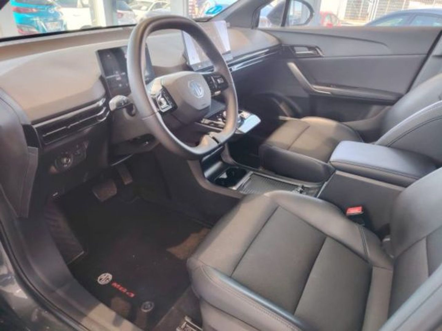 MG MG4 64kWh Luxury 150 kW (204 CV)