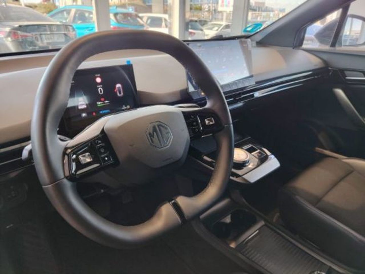 MG MG4 64kWh Luxury 150 kW (204 CV)