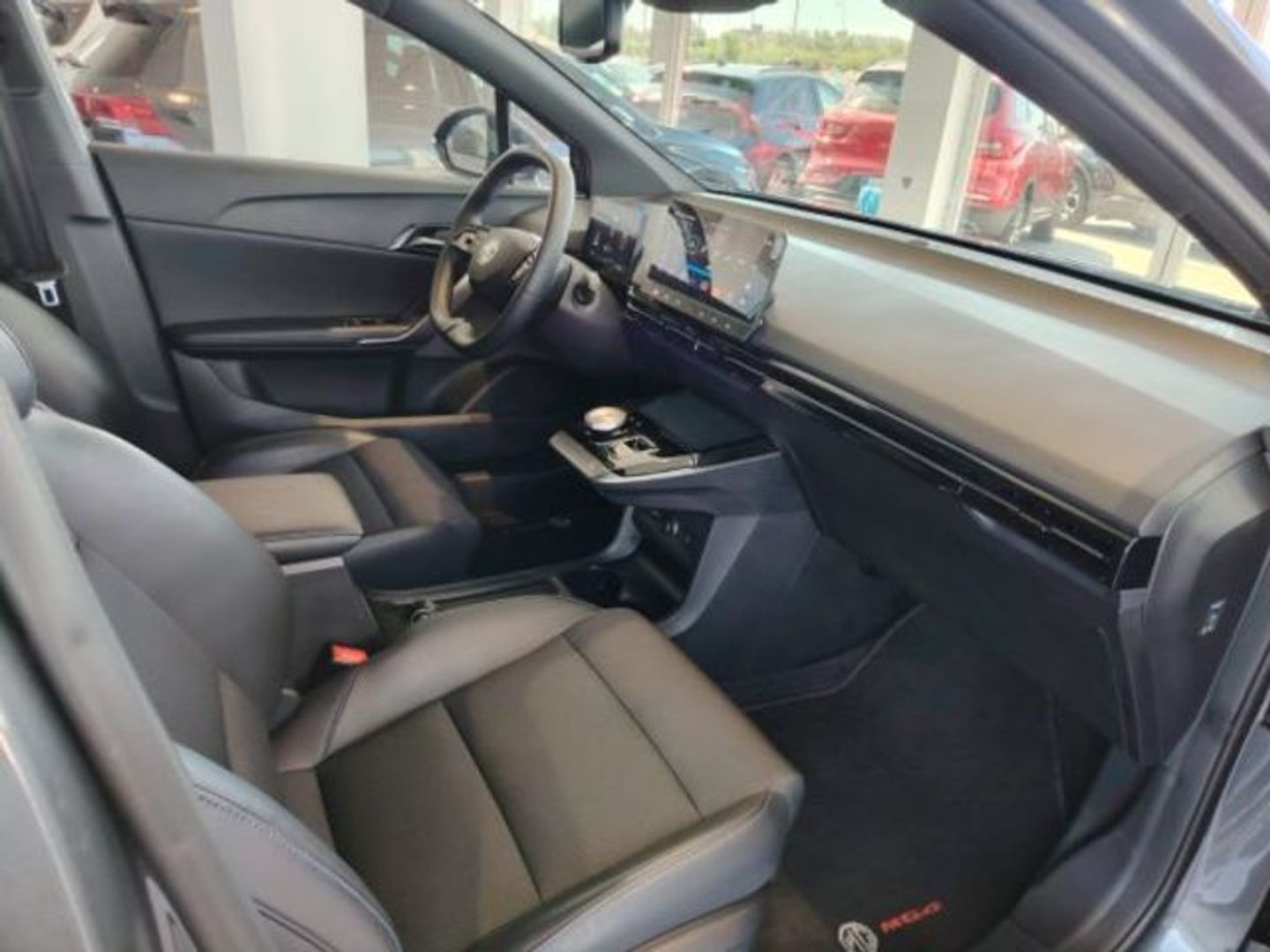 MG MG4 64kWh Luxury 150 kW (204 CV)