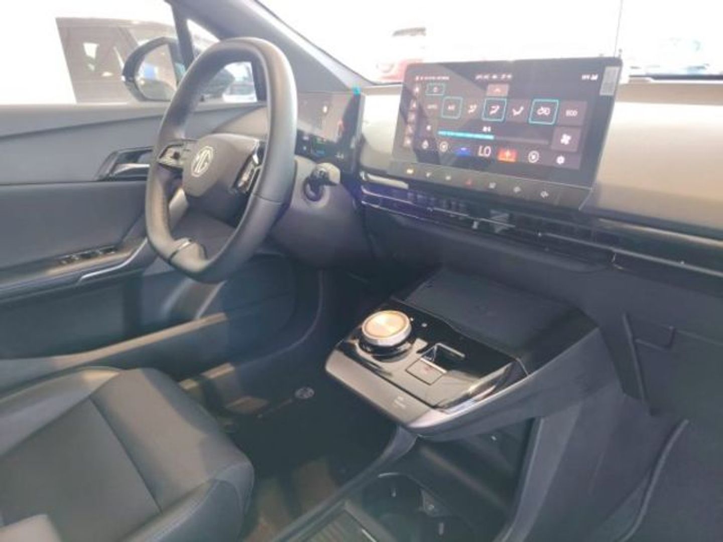 MG MG4 64kWh Luxury 150 kW (204 CV)