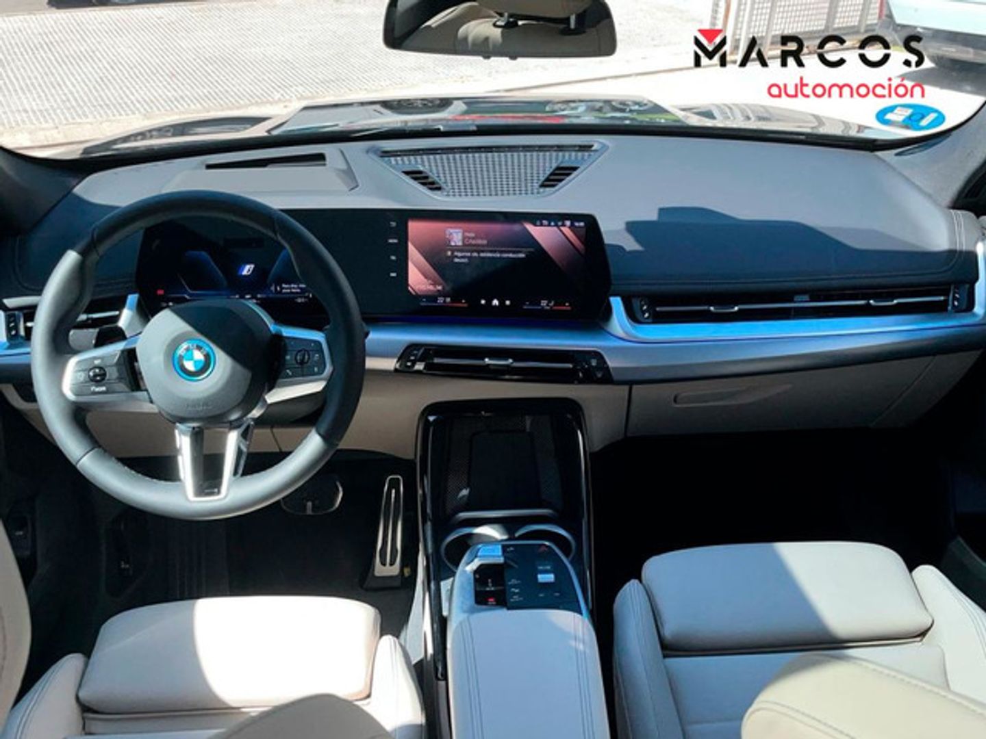 BMW iX1 xDrive30 230 kW (313 CV)