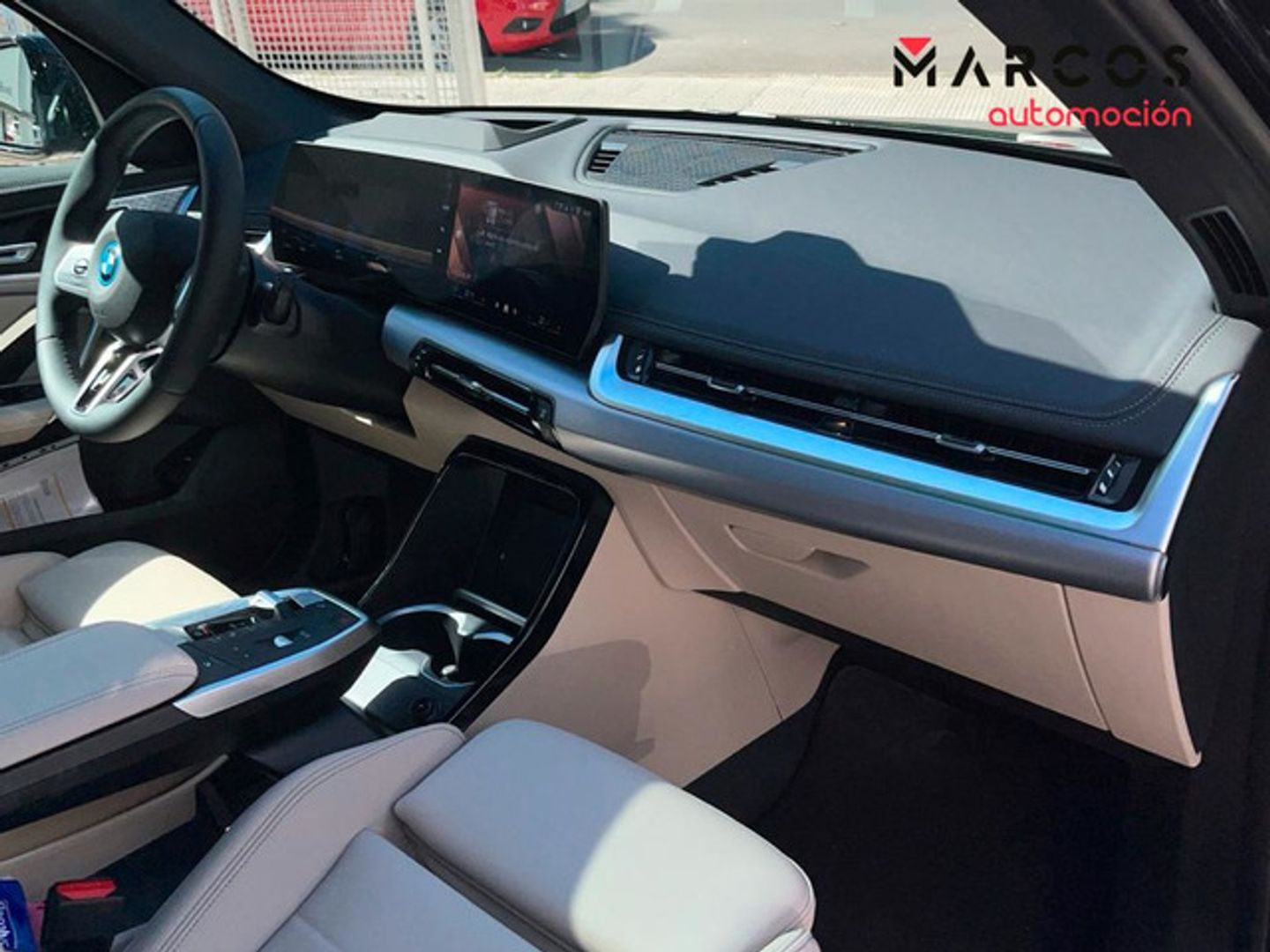 BMW iX1 xDrive30 230 kW (313 CV)