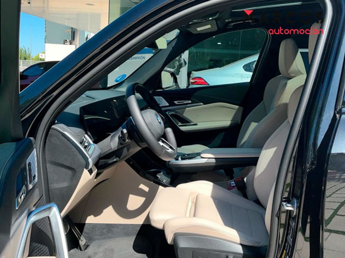 BMW iX1 xDrive30 230 kW (313 CV)