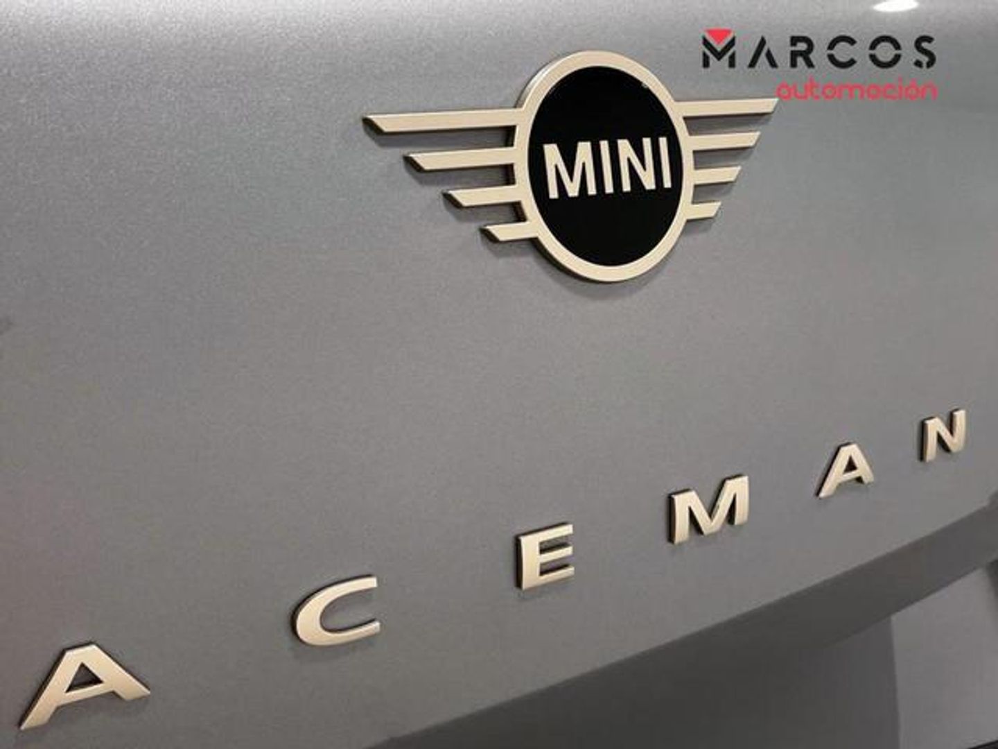 MINI MINI Aceman E 135 kW (184 CV)