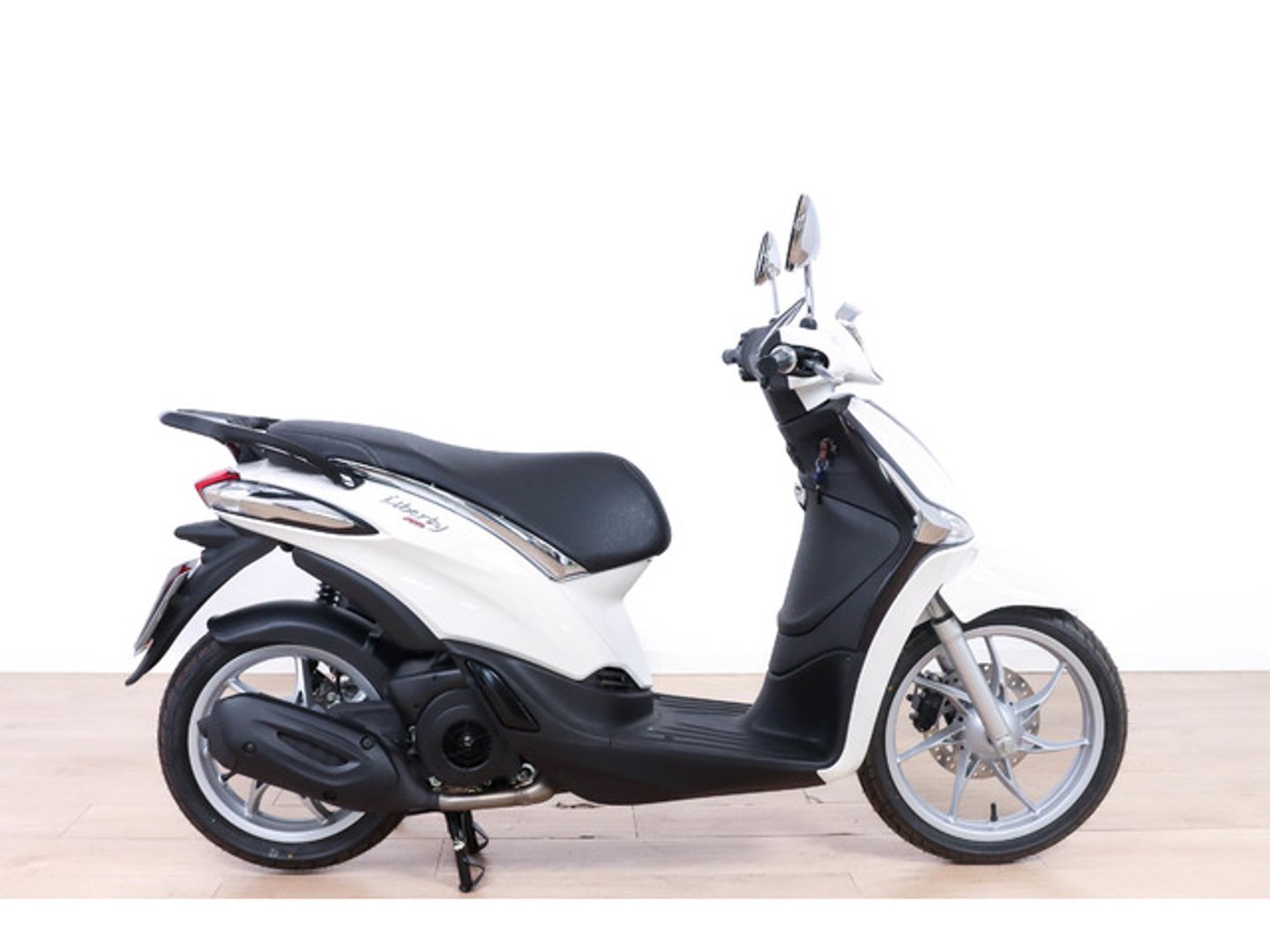 Piaggio LIBERTY Blanco Motorcycle