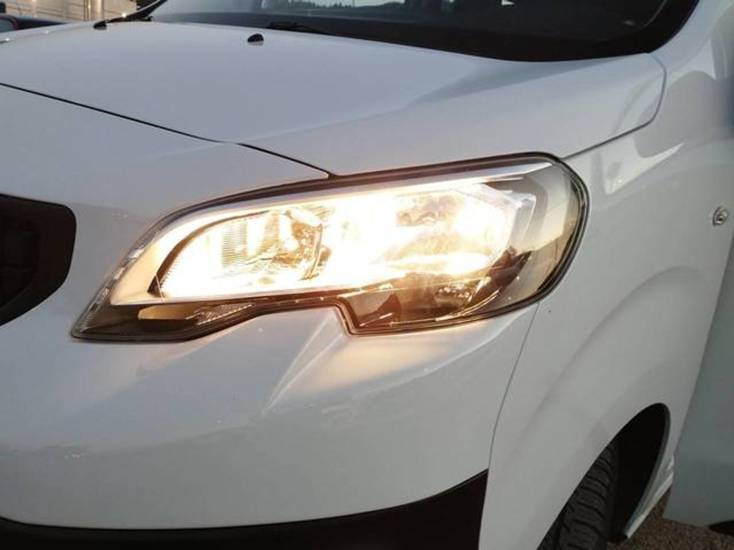 Peugeot Expert Furgon BlueHDi 120 Doble Cabina Standard 88 kW (120 CV)
