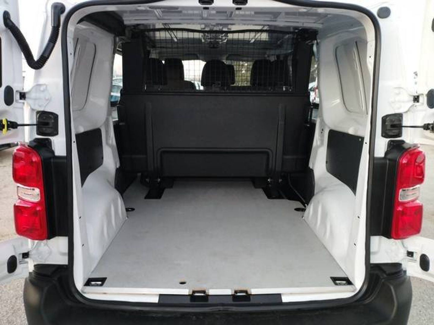 Peugeot Expert Furgon BlueHDi 120 Doble Cabina Standard 88 kW (120 CV)
