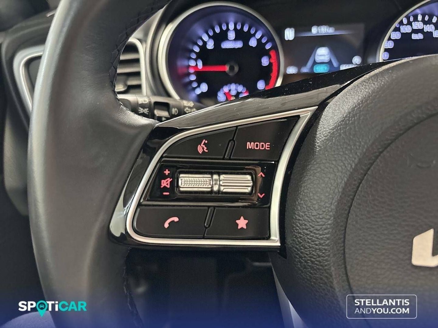 Kia Ceed 1.6 MHEV iMT Drive 100 kW (136 CV)