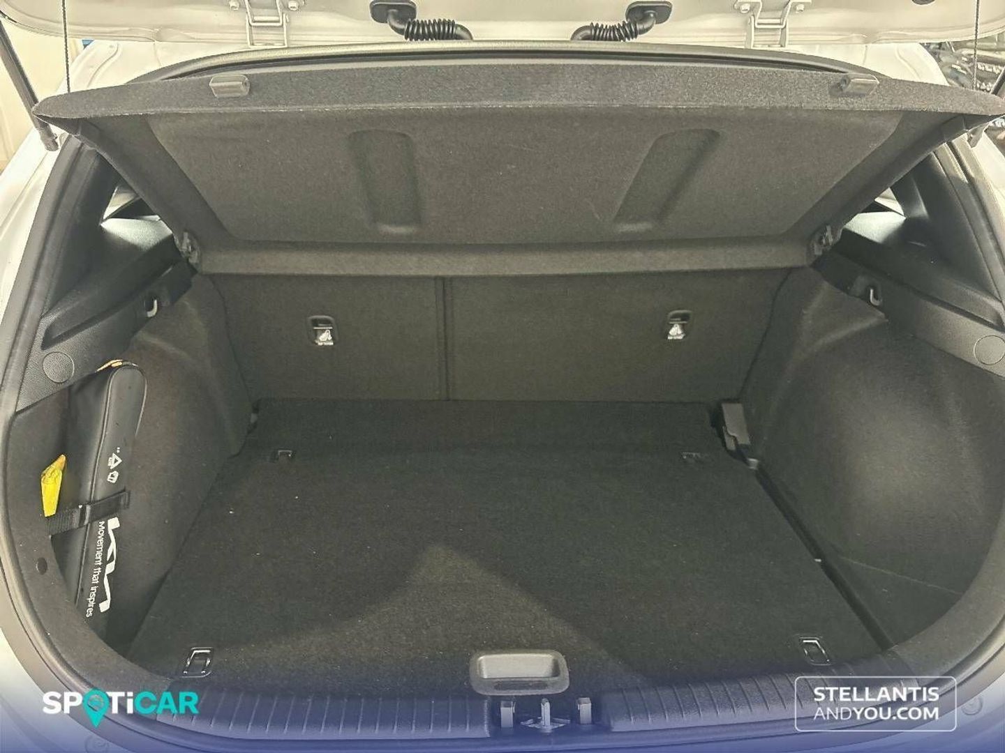 Kia Ceed 1.6 MHEV iMT Drive 100 kW (136 CV)