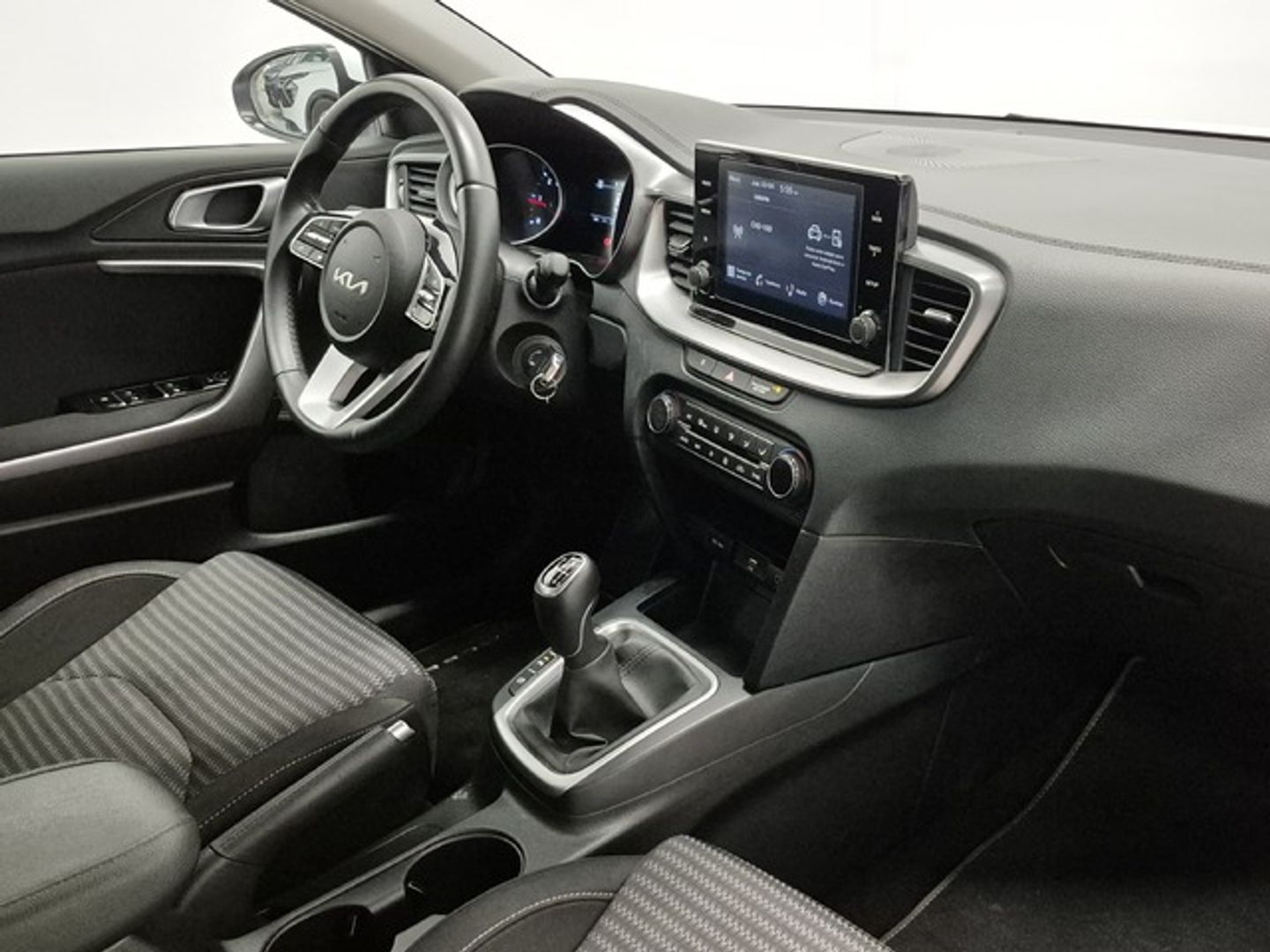 Kia XCeed 1.6 MHEV Drive iMT 100 kW (136 CV)