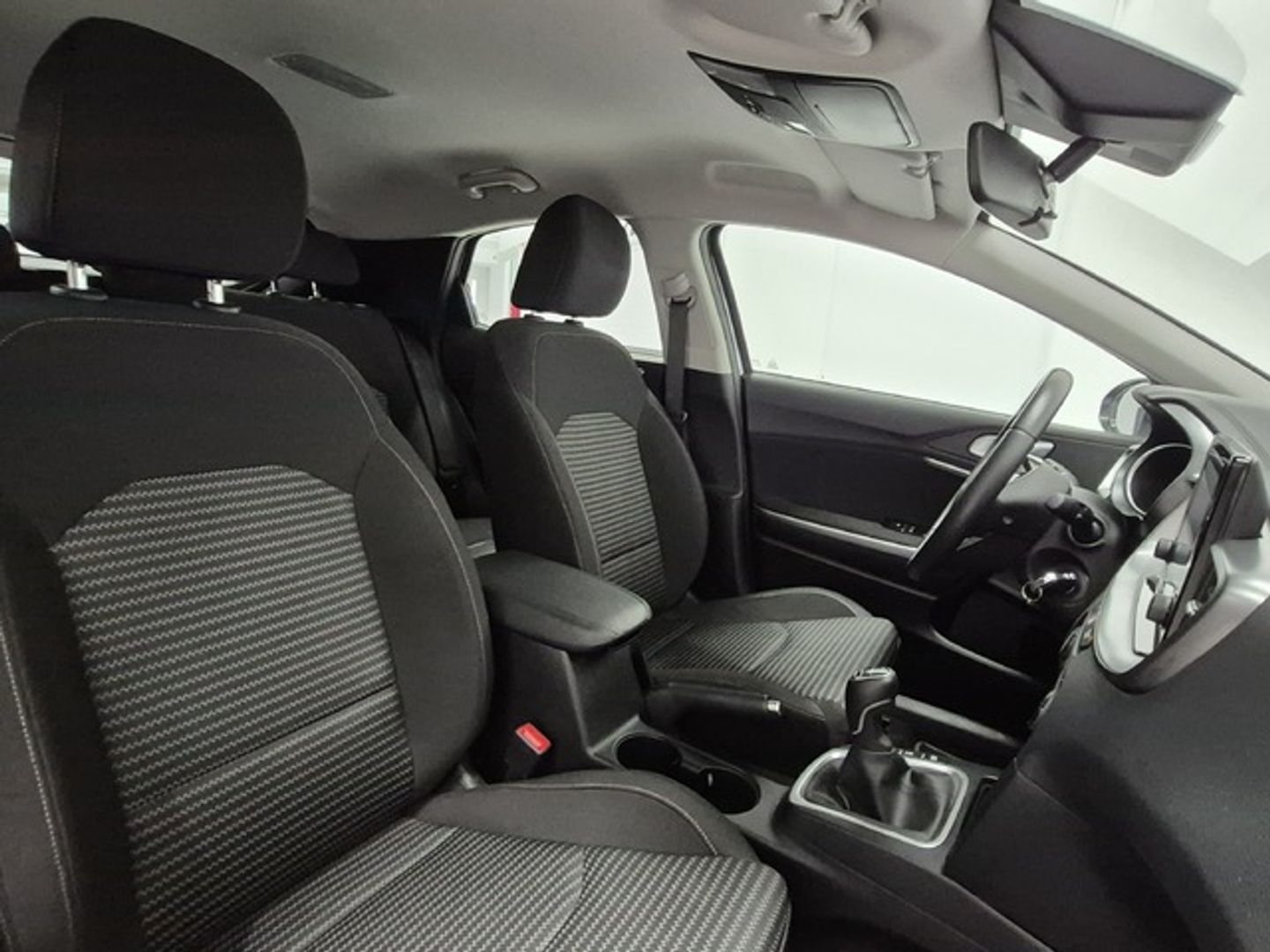 Kia XCeed 1.6 MHEV Drive iMT 100 kW (136 CV)