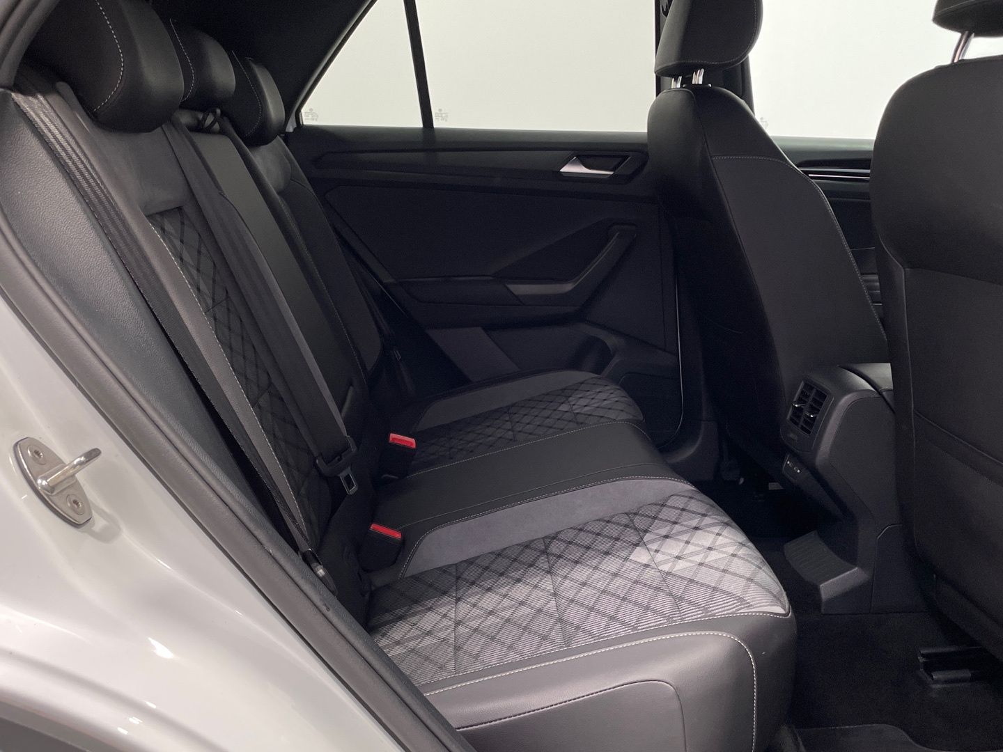 Volkswagen T-Roc R-Line 1.5 TSI 110 kW (150 CV)