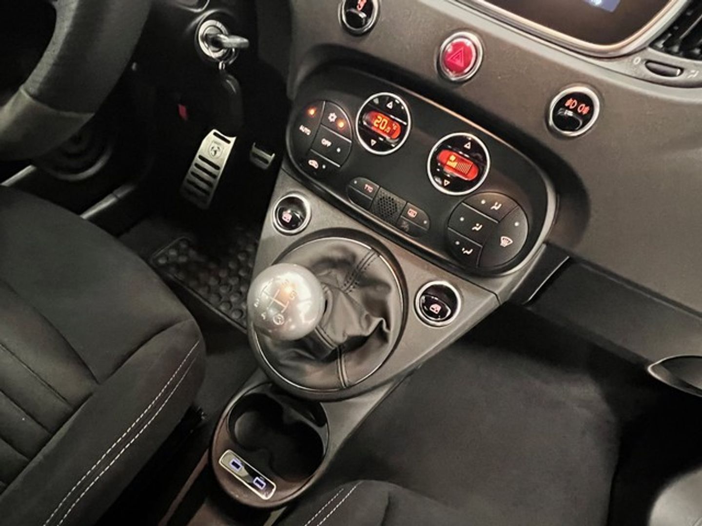 Abarth 500 1.4 16v T-Jet 595 Competizione 132 kW (180 CV)