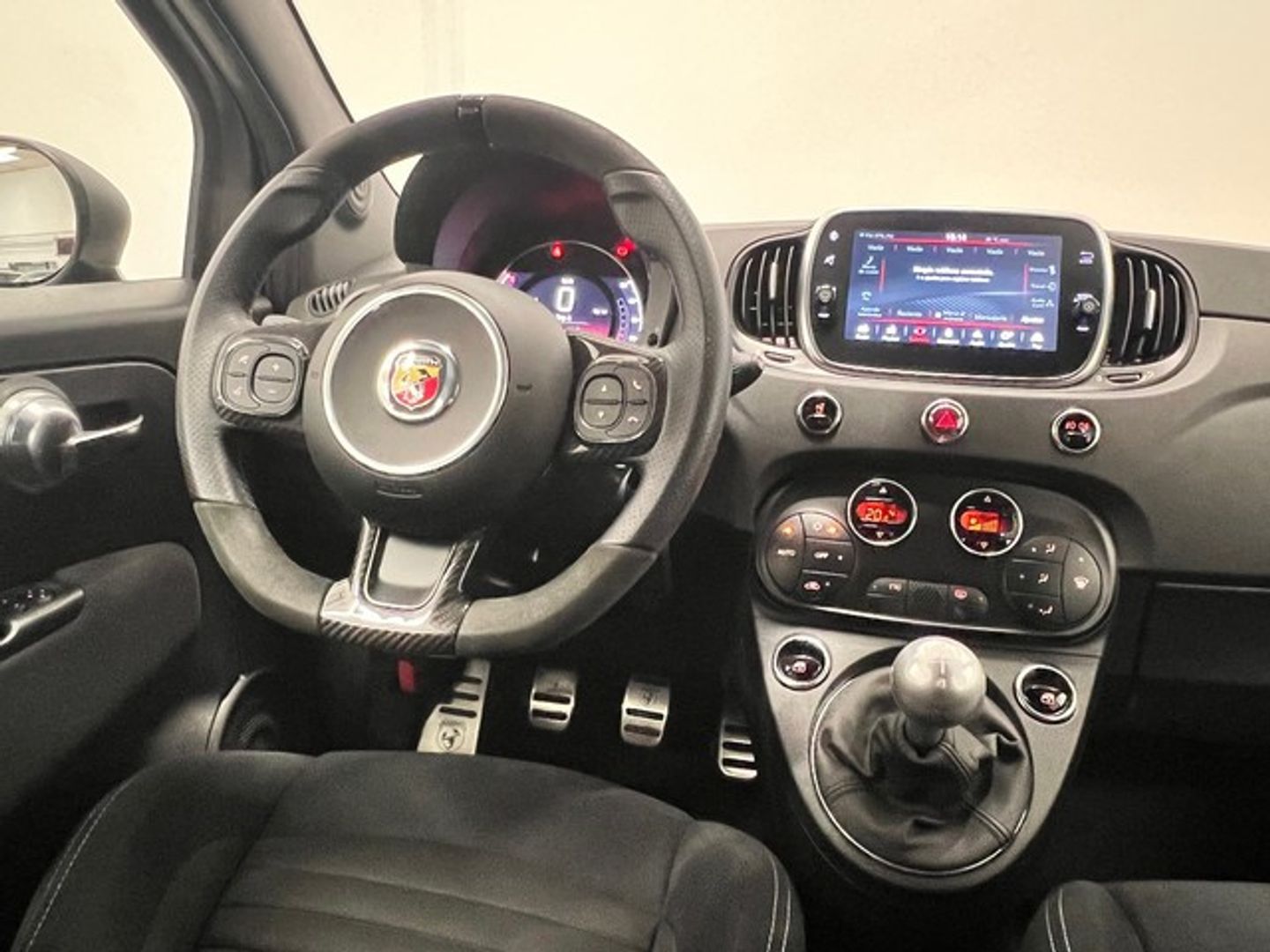Abarth 500 1.4 16v T-Jet 595 Competizione 132 kW (180 CV)