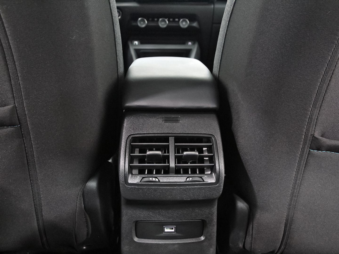 Citroen C4 X PureTech 130 S&S Plus EAT8 96 kW (131 CV)