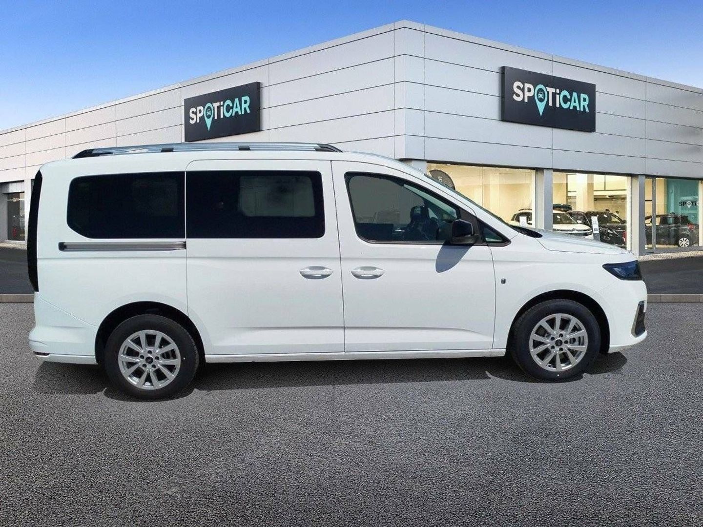 Ford Grand Tourneo Connect 1.5 Ecoboost Titanium 84 kW (114 CV)