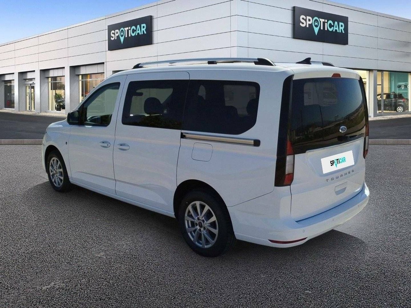 Ford Grand Tourneo Connect 1.5 Ecoboost Titanium 84 kW (114 CV)