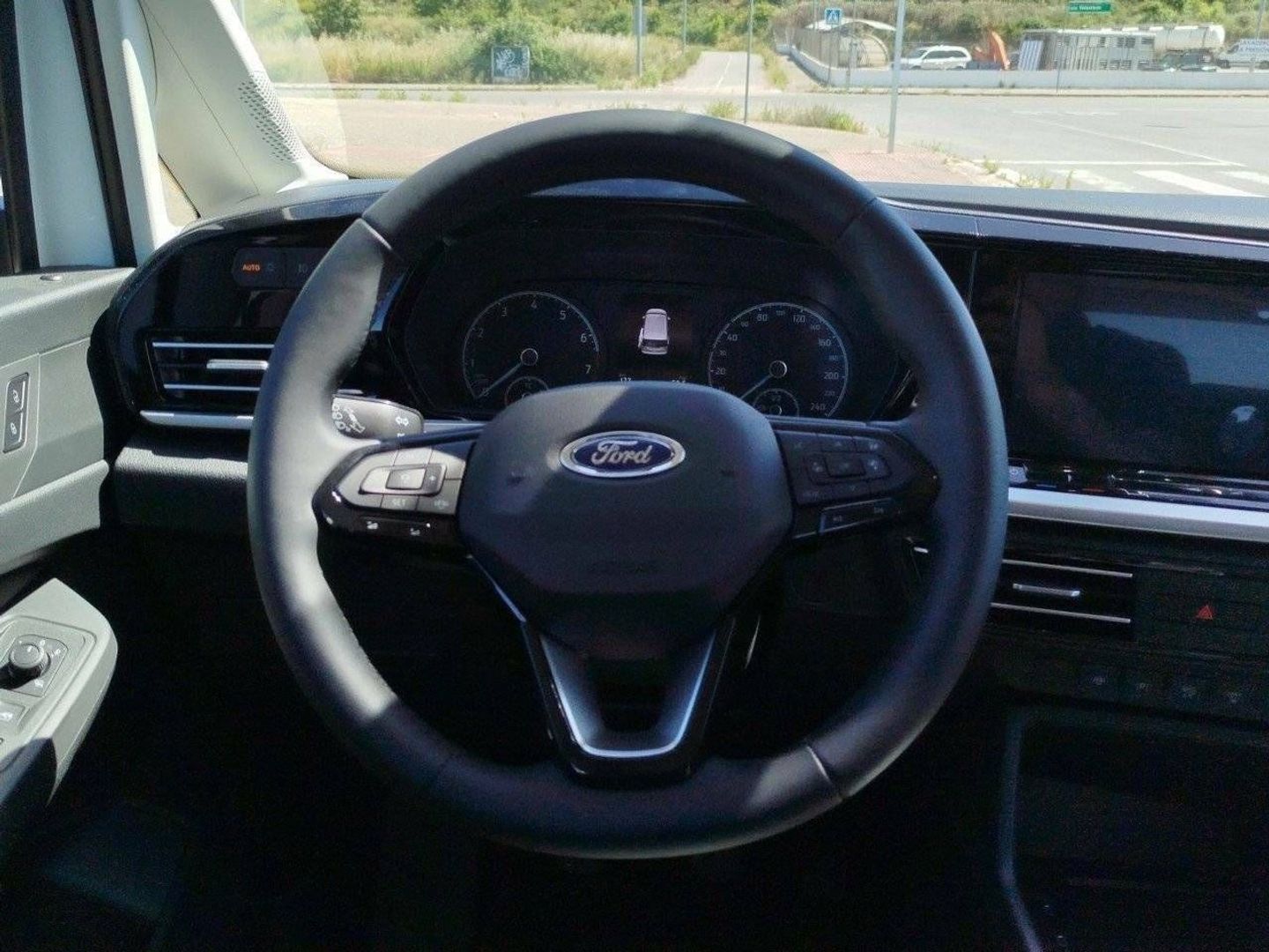 Ford Grand Tourneo Connect 1.5 Ecoboost Titanium 84 kW (114 CV)