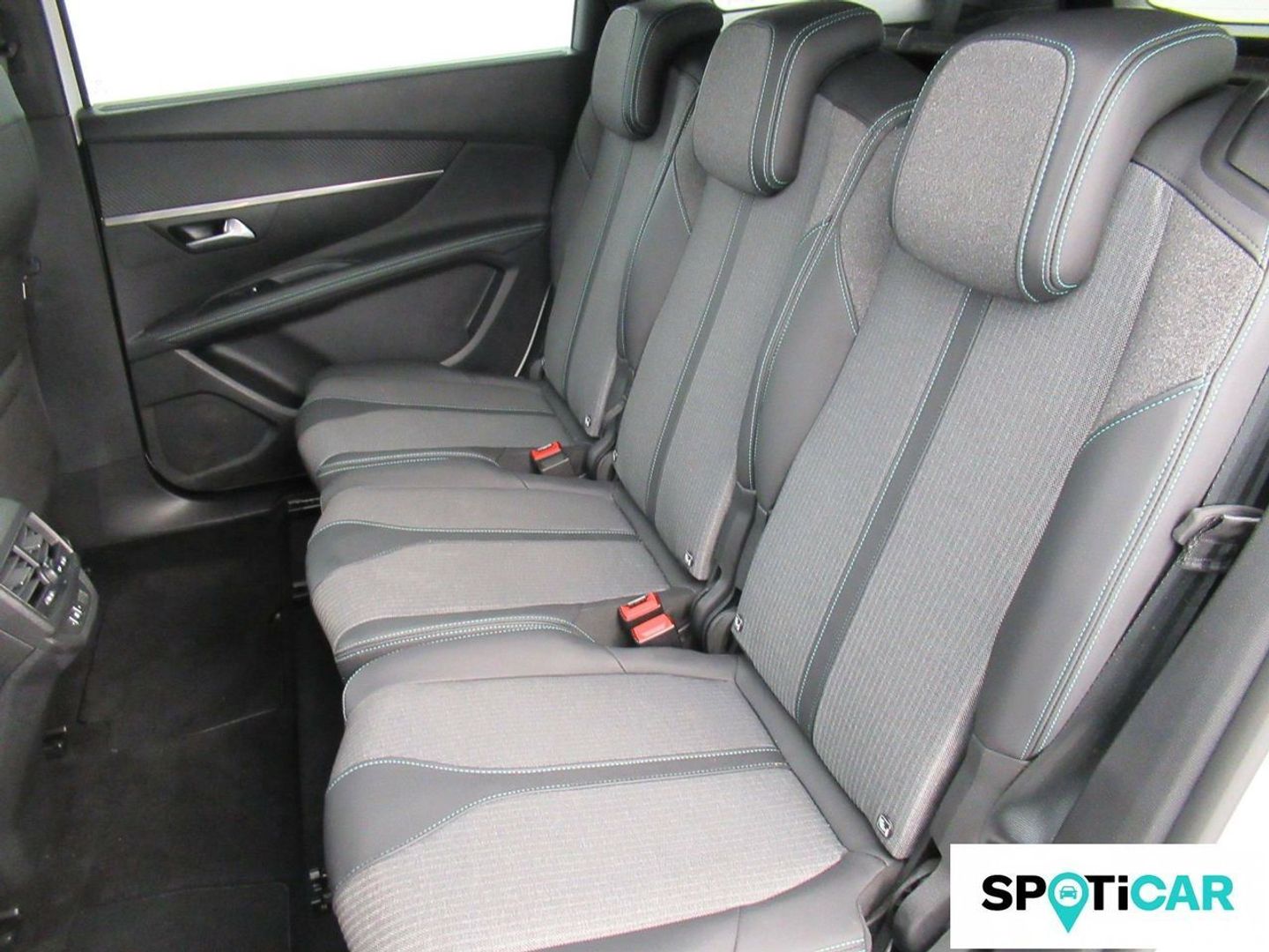 Peugeot 5008 BlueHDI 130 S&S Allure Pack EAT8 96 kW (130 CV)