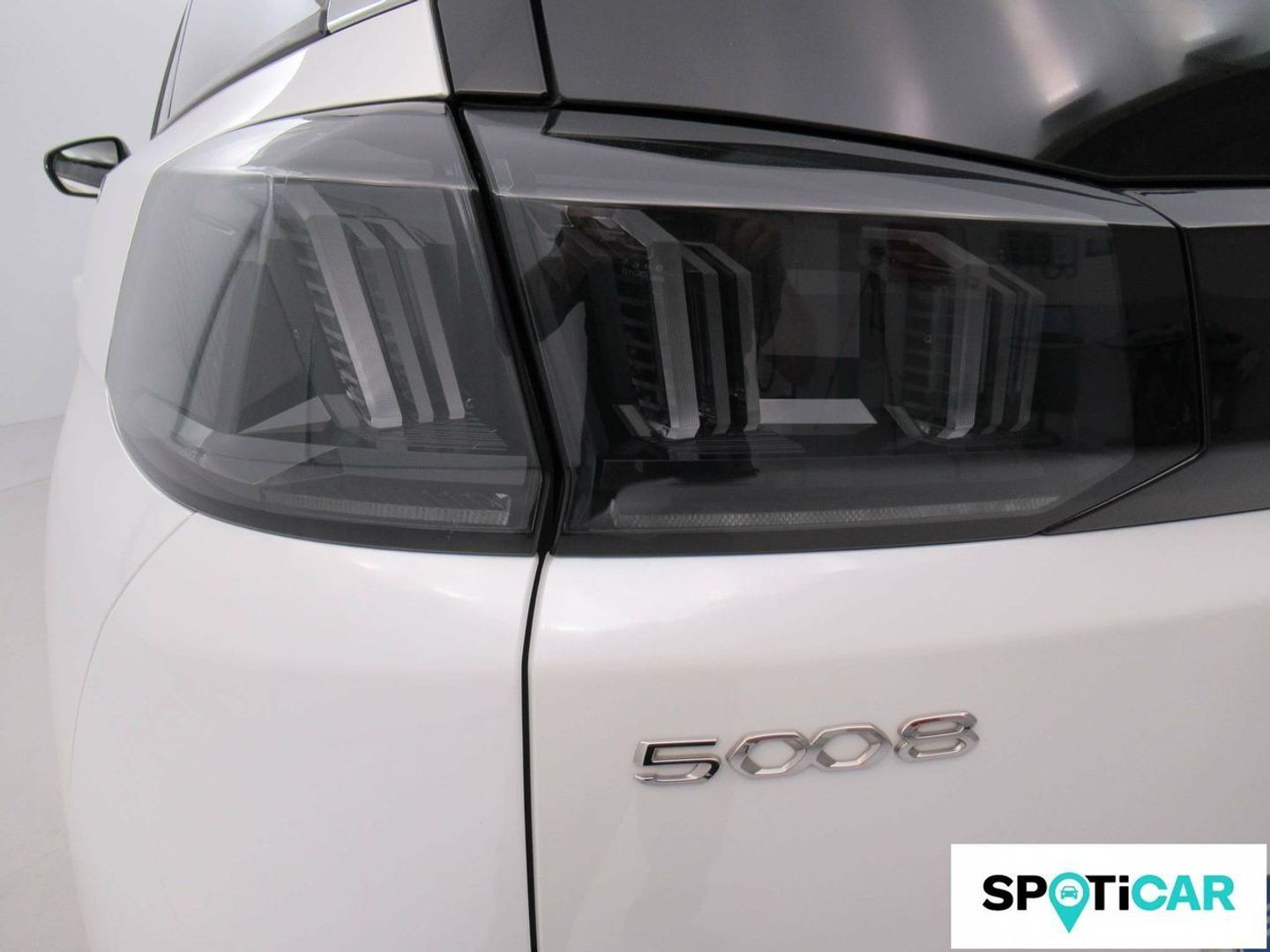 Peugeot 5008 BlueHDI 130 S&S Allure Pack EAT8 96 kW (130 CV)