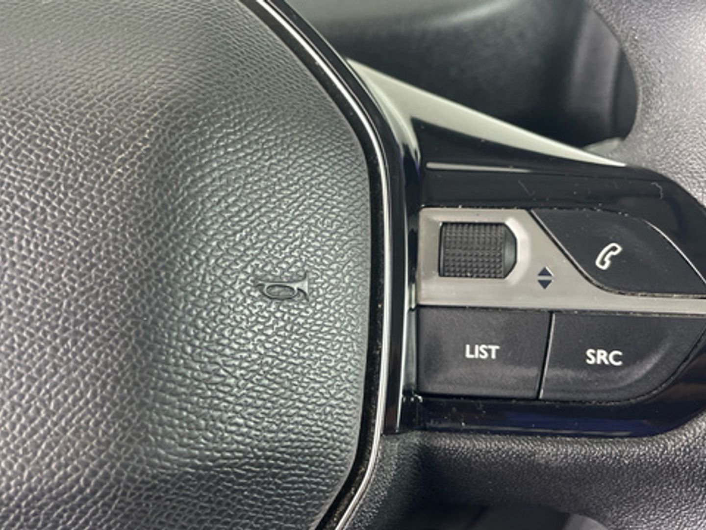 Peugeot Rifter Active Pack Business Long BlueHDi 73 kW (100 CV)