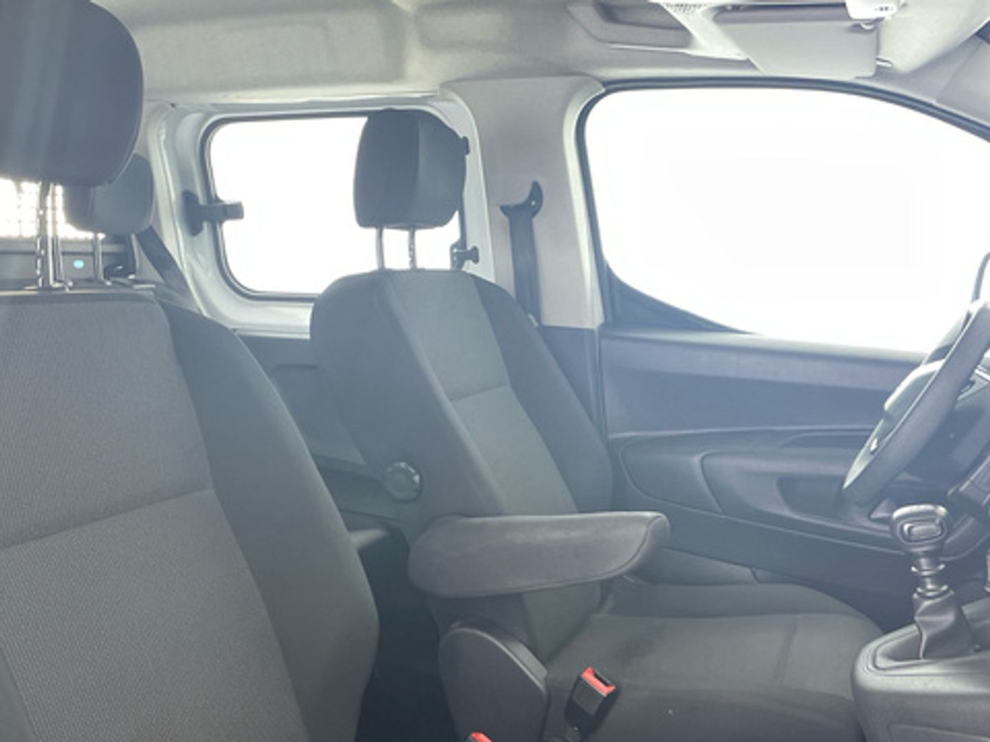 Peugeot Rifter Active Pack Business Long BlueHDi 73 kW (100 CV)