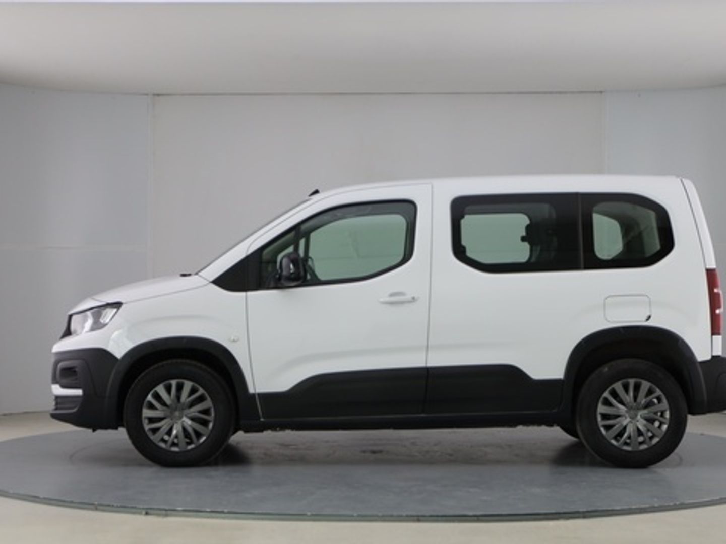 Peugeot Rifter Active Pack Business Long BlueHDi 73 kW (100 CV)