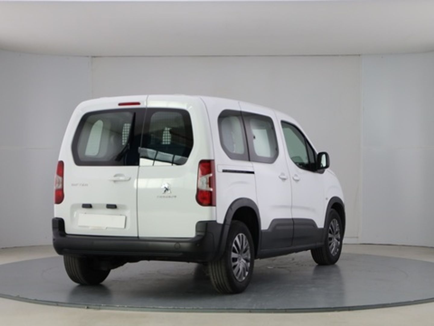 Peugeot Rifter Active Pack Business Long BlueHDi 73 kW (100 CV)