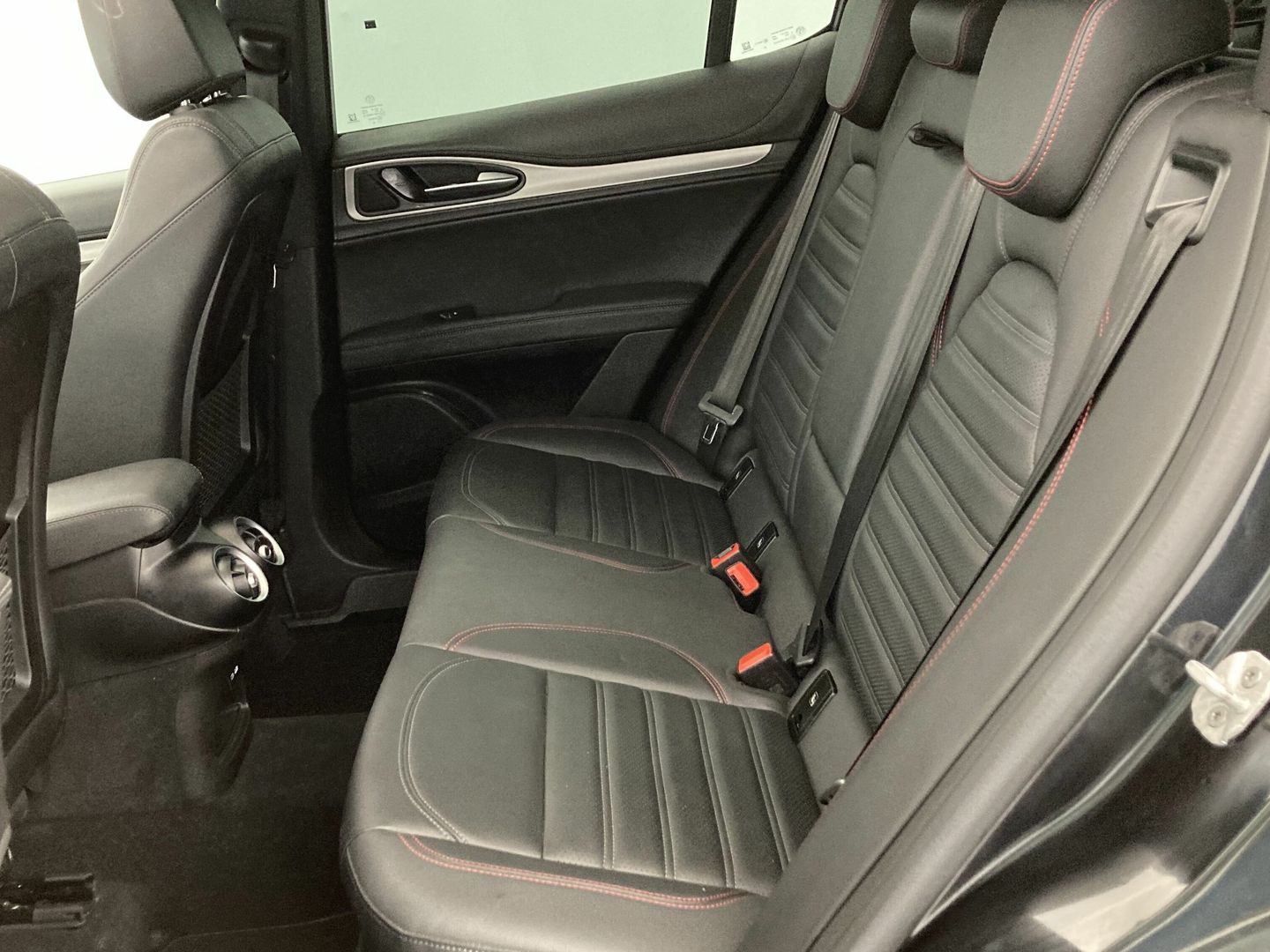 Alfa Romeo Stelvio 2.0 Gasolina Competizione Q4 206 kW (280 CV)