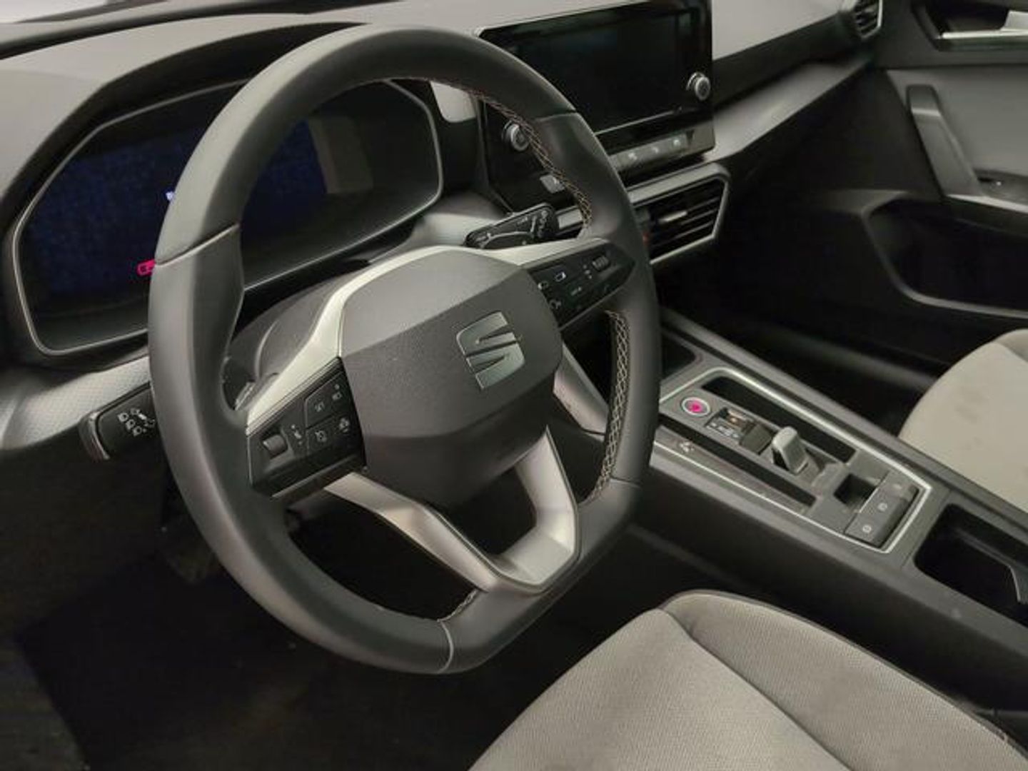 SEAT León 1.5 eTSI S&S Style Special Edition Vision DSG 110 kW (150 CV)