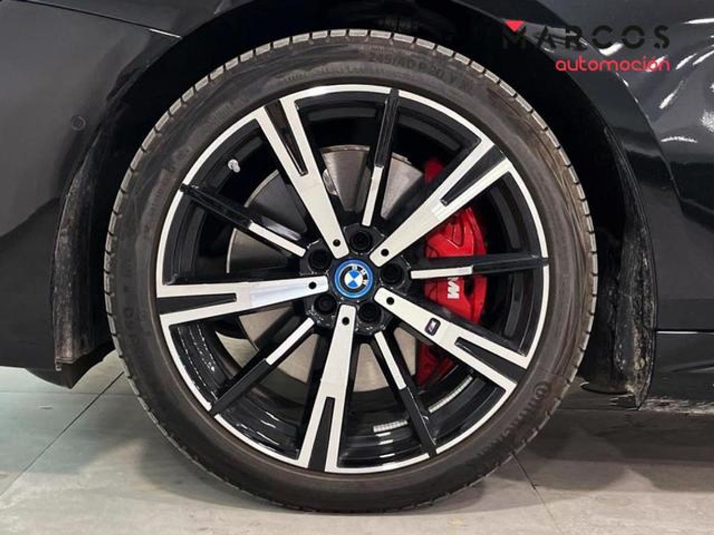 BMW i5 eDrive40 250 kW (340 CV)