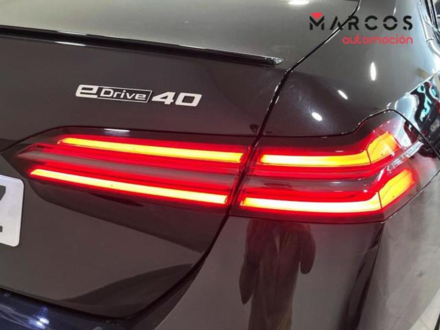BMW i5 eDrive40 250 kW (340 CV)