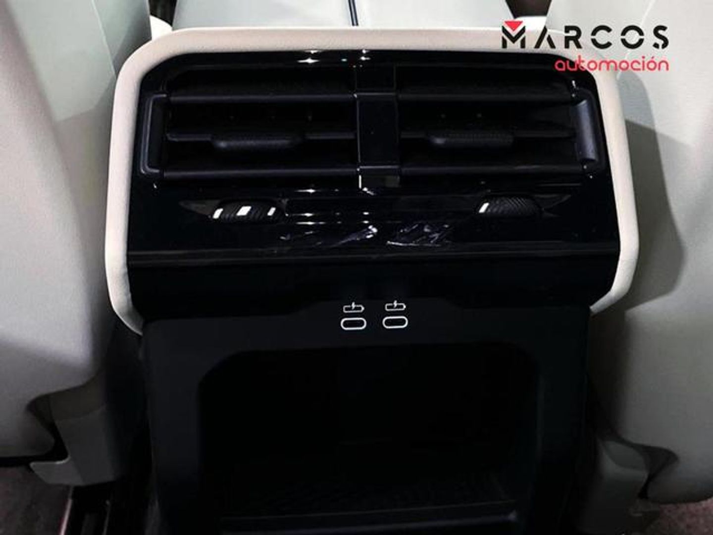 BMW i5 eDrive40 250 kW (340 CV)