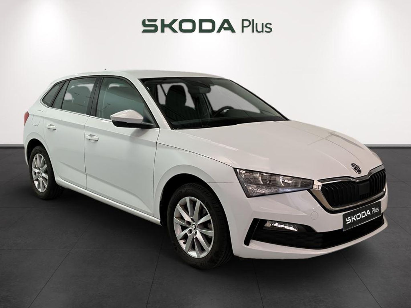 Skoda Scala 1.0 TSI Ambition 81 kW (110 CV) Blanco Compact