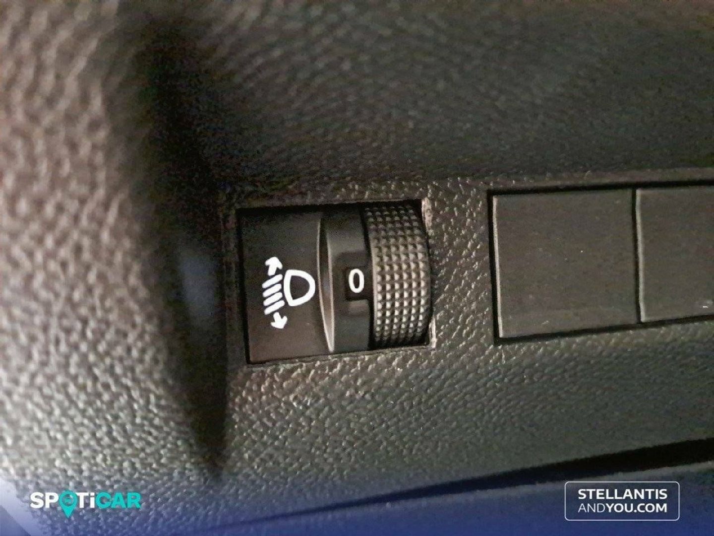 Peugeot 208 PureTech 100 Allure 75 kW (100 CV)