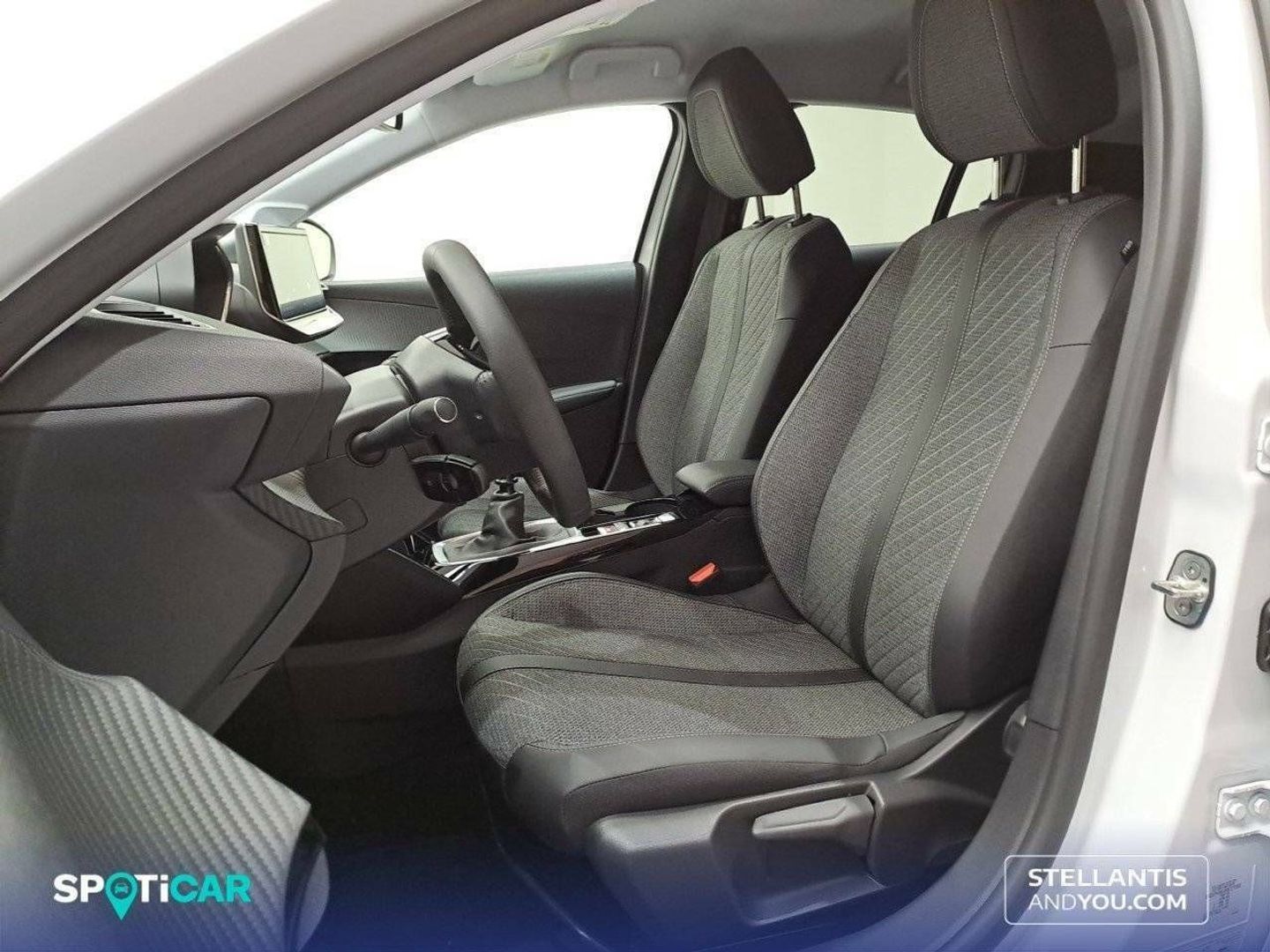 Peugeot 208 PureTech 100 Allure 75 kW (100 CV)