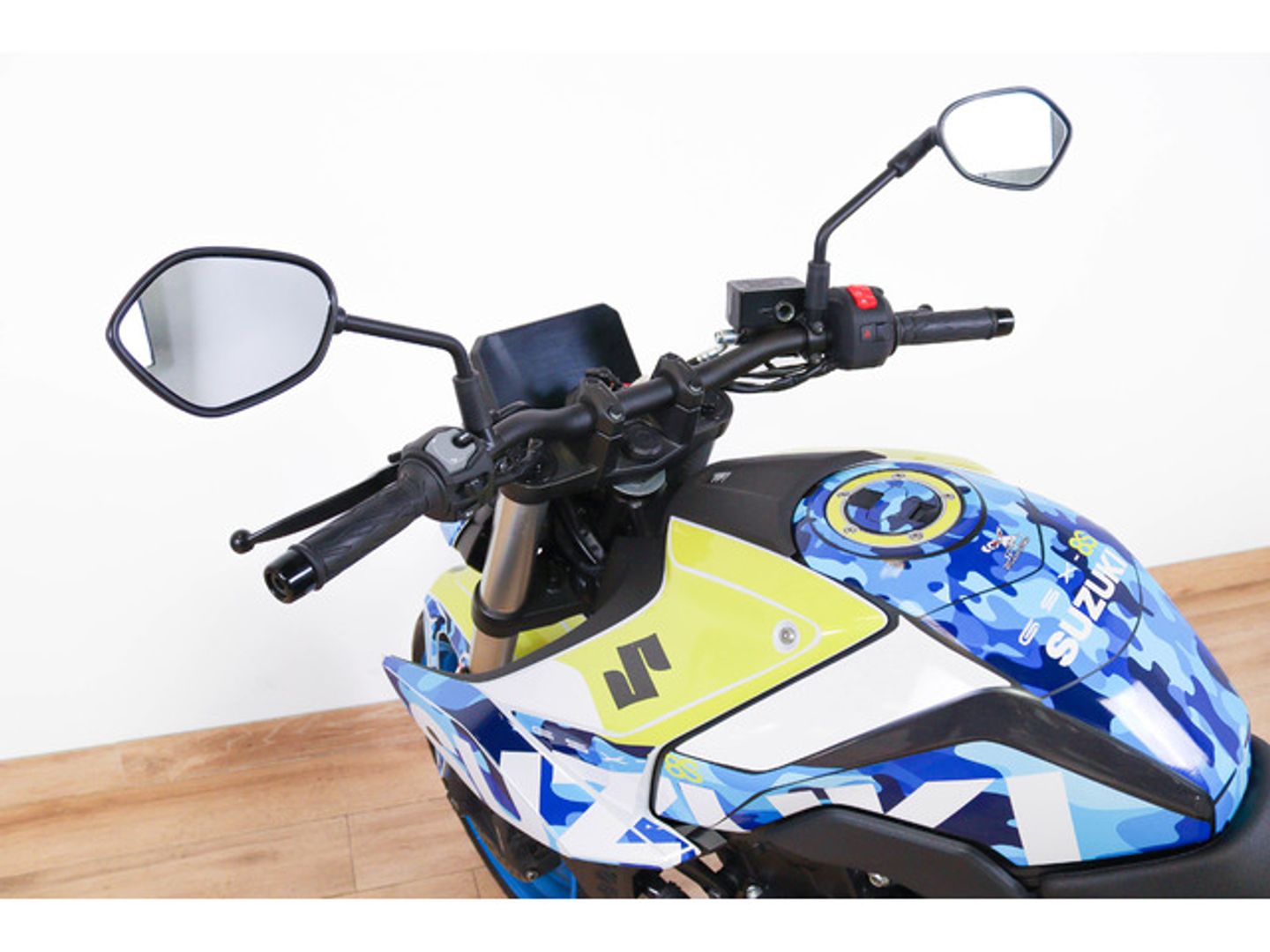 Suzuki GSX-S GSX-8S