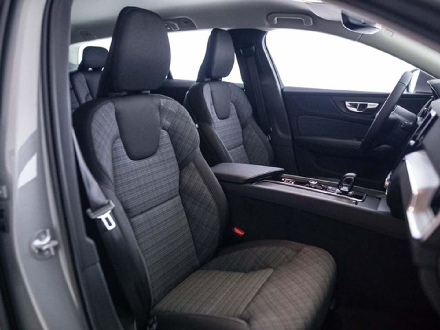 Volvo V60 B4 G Core Auto 145 kW (197 CV)