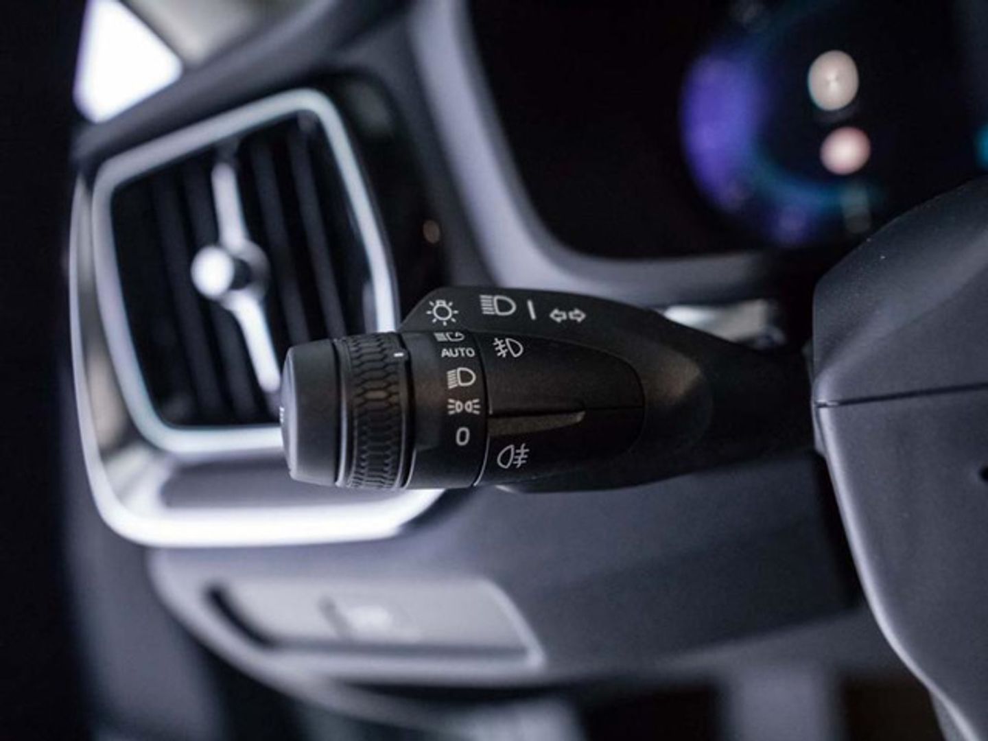 Volvo V60 B4 G Core Auto 145 kW (197 CV)