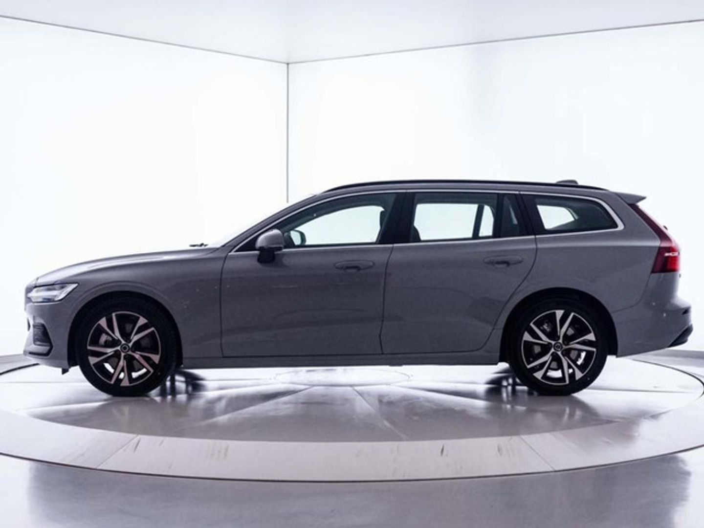 Volvo V60 B4 G Core Auto 145 kW (197 CV)