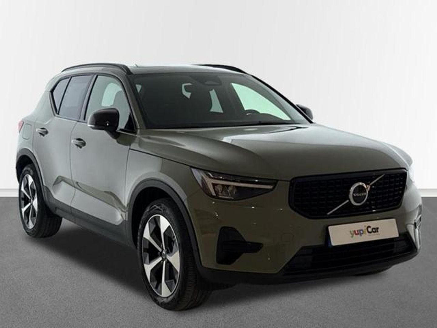 Volvo XC40 B3 G Plus Dark Auto 120 kW (163 CV)