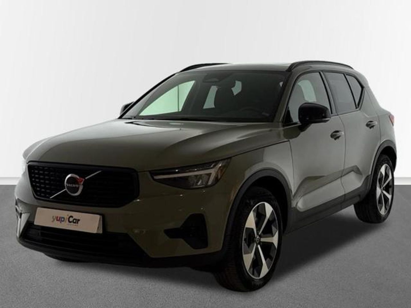 Volvo XC40 B3 G Plus Dark Auto 120 kW (163 CV)