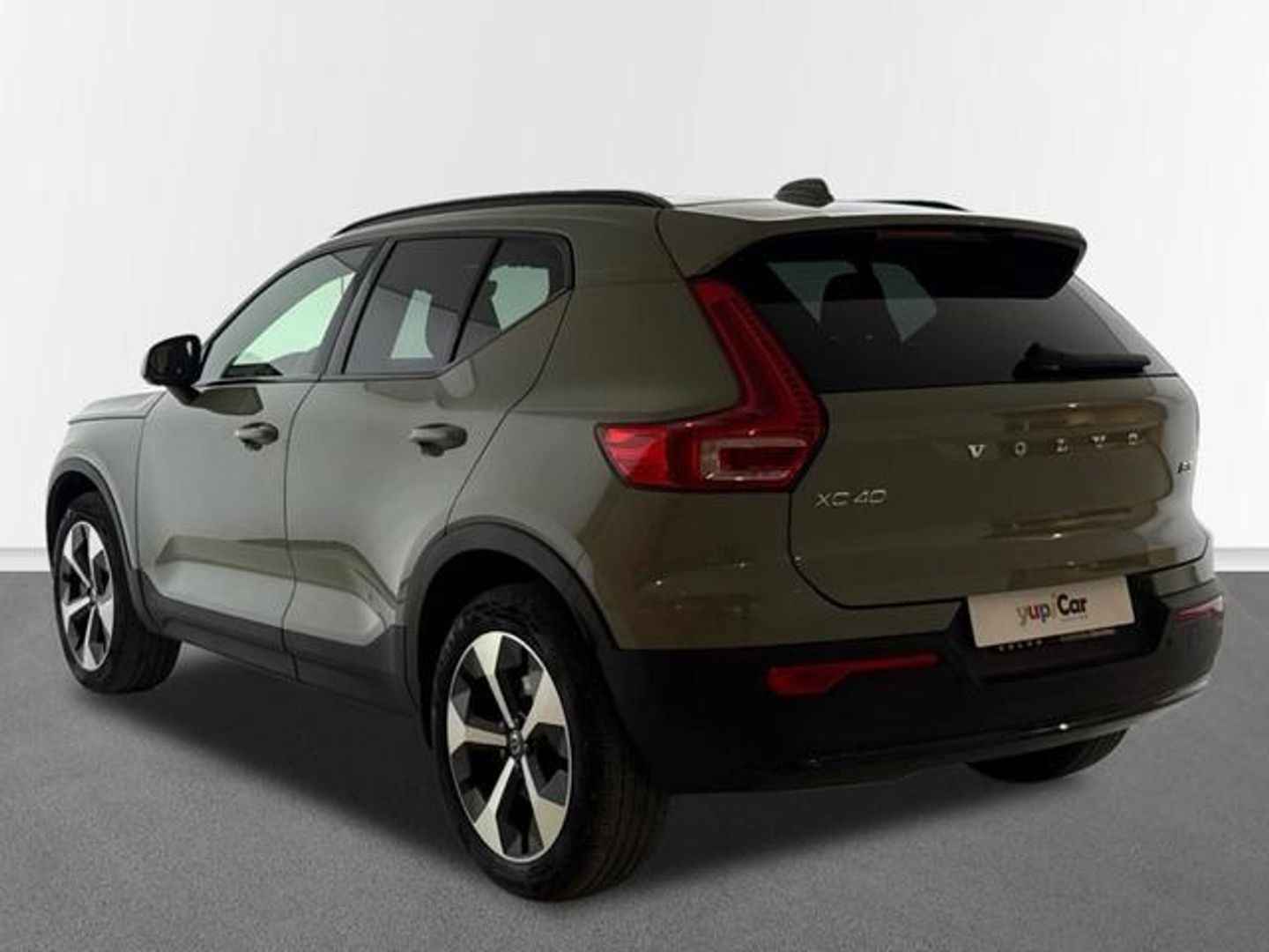 Volvo XC40 B3 G Plus Dark Auto 120 kW (163 CV)