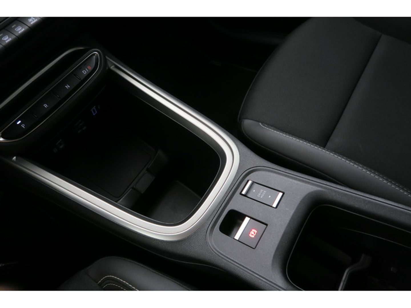 Jeep Avenger BEV Summit 115 kW (156 CV)