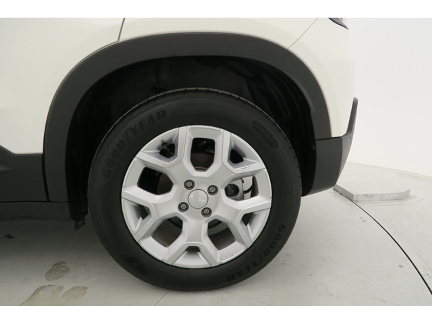 Jeep Avenger BEV Summit 115 kW (156 CV)