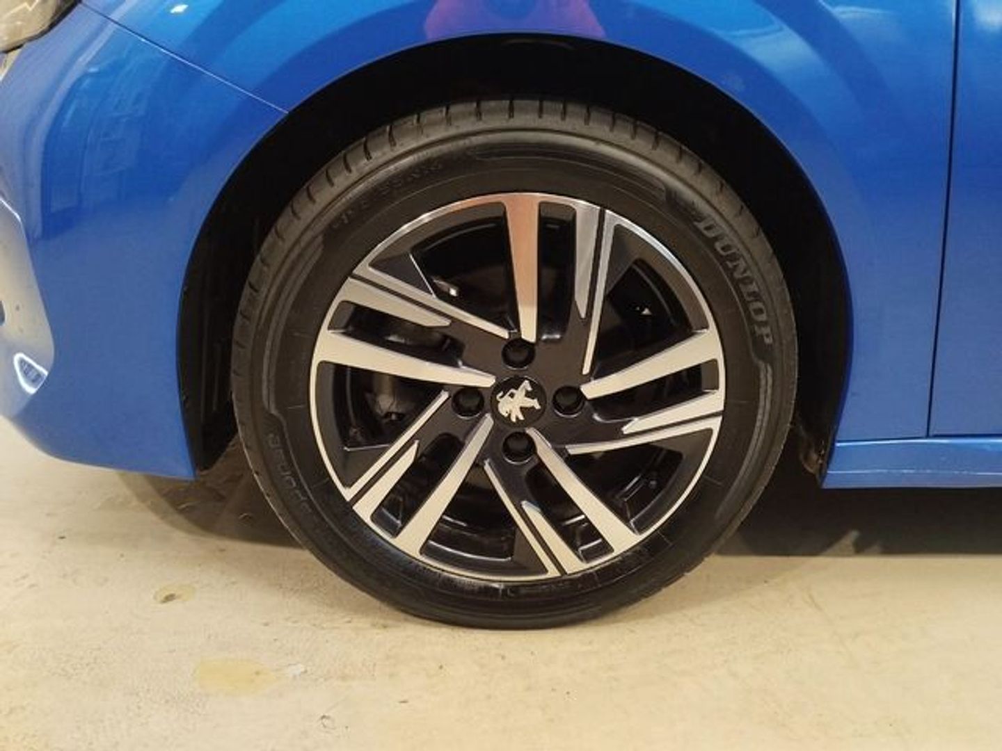 Peugeot 208 PureTech 100 Allure 75 kW (100 CV)