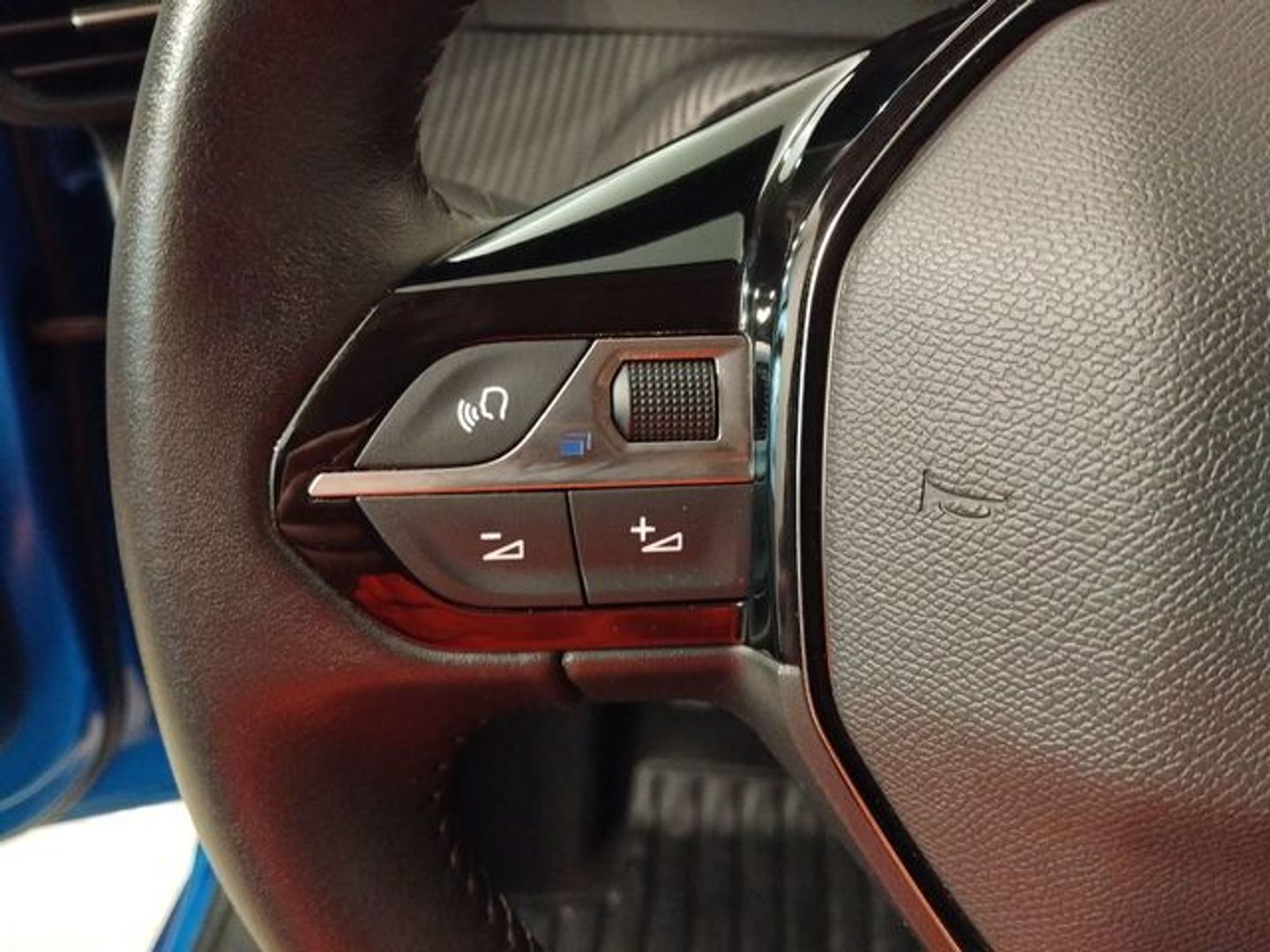 Peugeot 208 PureTech 100 Allure 75 kW (100 CV)