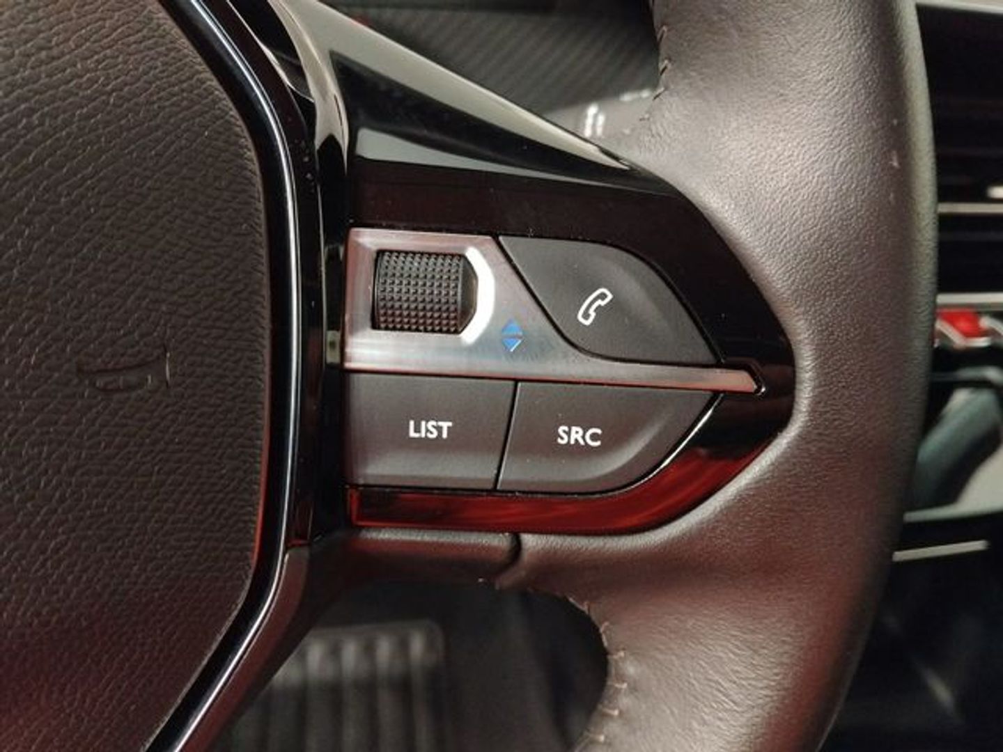 Peugeot 208 PureTech 100 Allure 75 kW (100 CV)