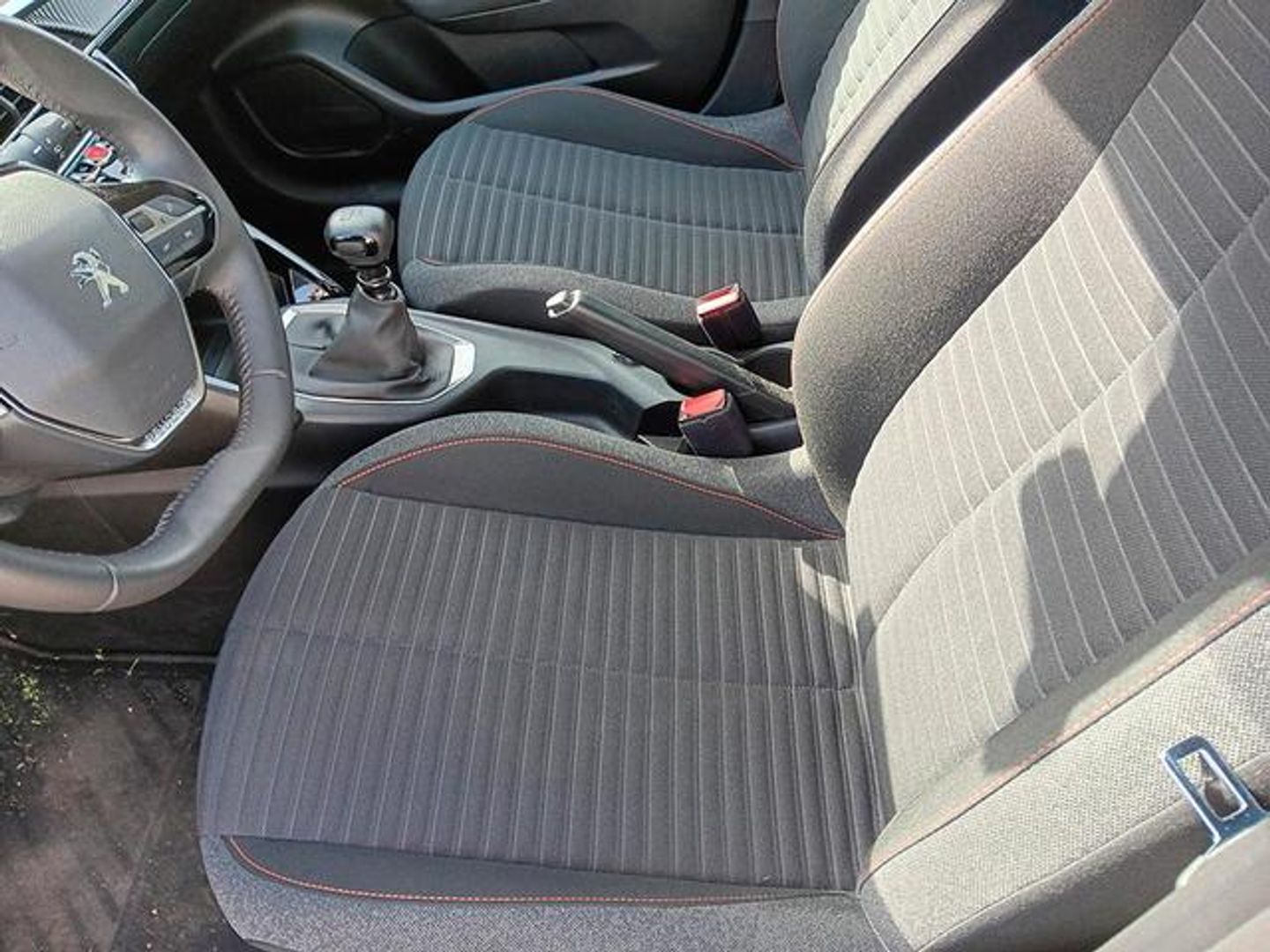 Peugeot 208 BlueHDi 100 Active Pack 75 kW (100 CV)
